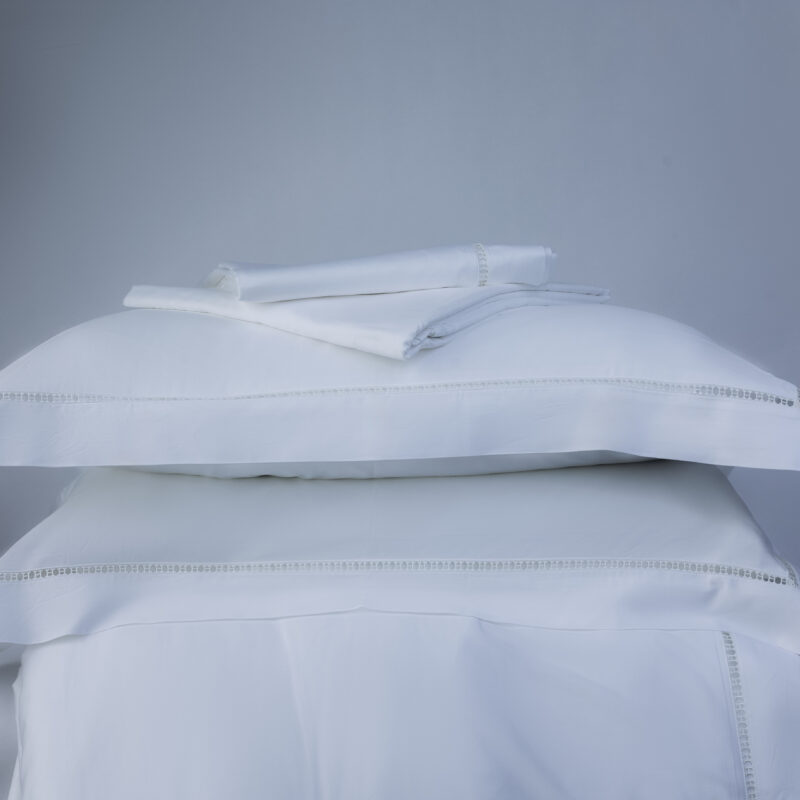 H-Detail White Binash Bedding King Set
